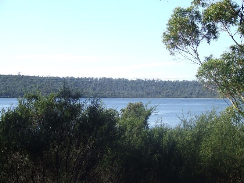 Binalong Bay Road, St Helens TAS 7216