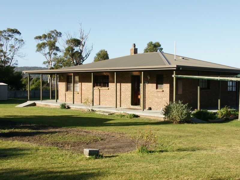 1/484 Binalong Bay Road, St Helens TAS 7216