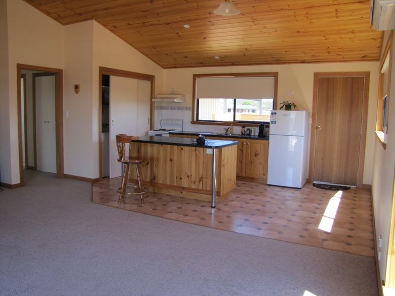 9 Palm Court, St Helens TAS 7216