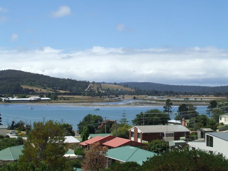 2 Cobrooga Drive, St Helens TAS 7216