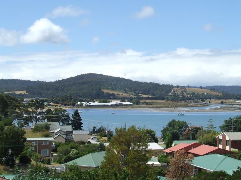 2 Cobrooga Drive, St Helens TAS 7216