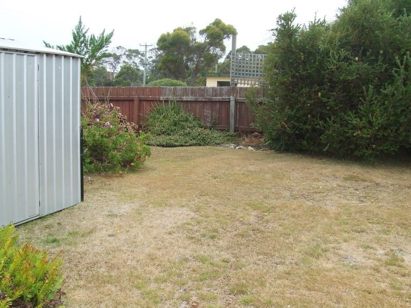 126 Main Road, Binalong Bay TAS 7216