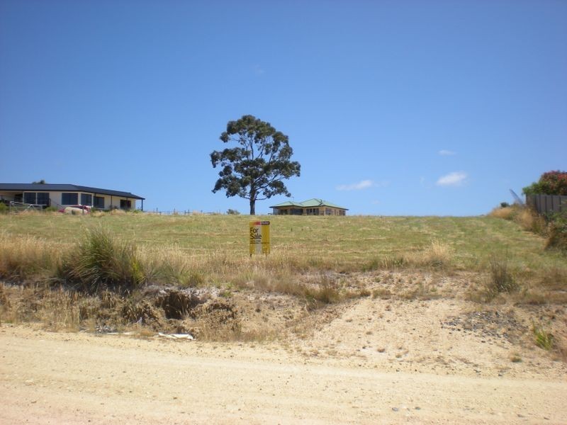 2 Oceanvista Drive, St Helens TAS 7216