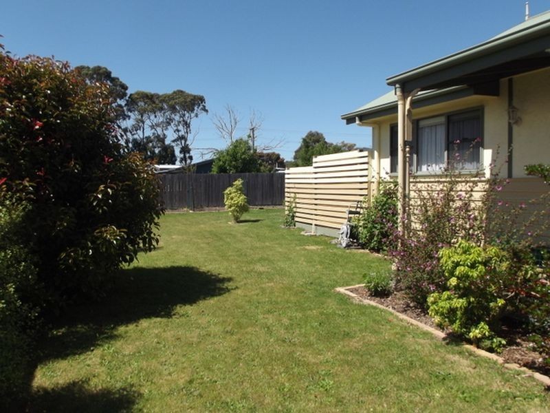 9 Heather Place, St Helens TAS 7216