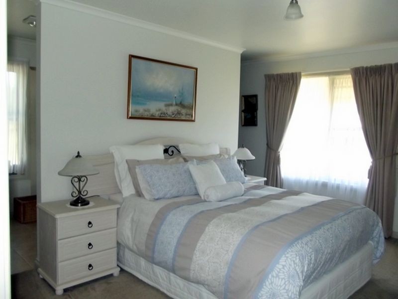 9 Heather Place, St Helens TAS 7216
