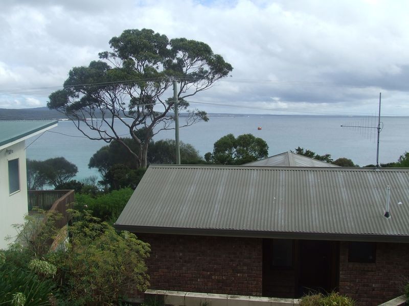 60 Main Road, Binalong Bay TAS 7216