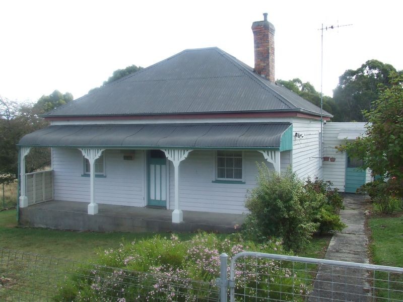 25 Alexander Street, Cornwall TAS 7215