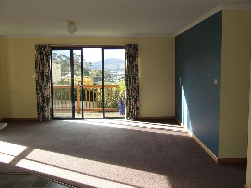 12 Erythos Grove, St Helens TAS 7216