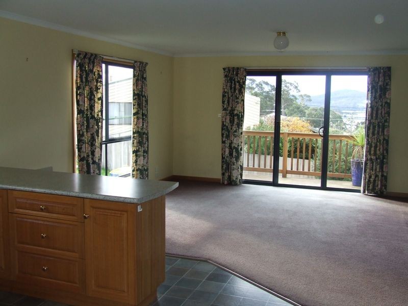 12 Erythos Grove, St Helens TAS 7216