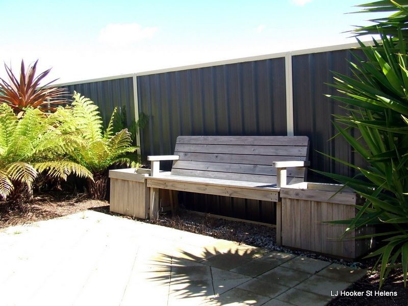 2/14 Doepel Place, St Helens TAS 7216