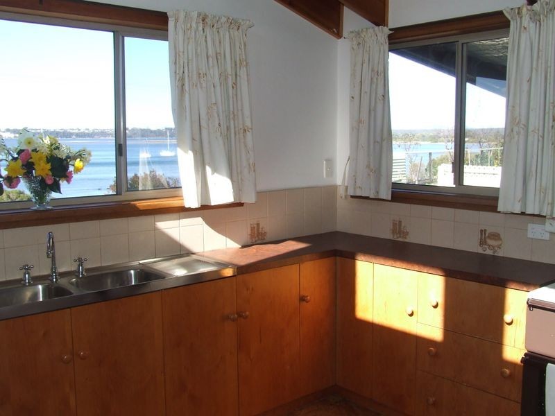 327 Binalong Bay, St Helens TAS 7216