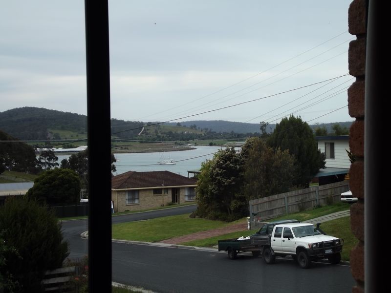 8 Erythos Grove, St Helens TAS 7216