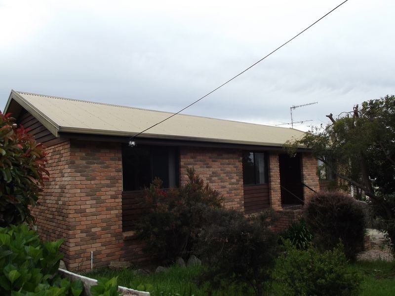 8 Erythos Grove, St Helens TAS 7216