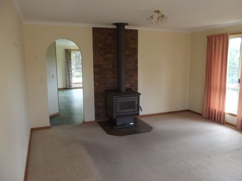 9 Luck Court, Akaroa TAS 7216