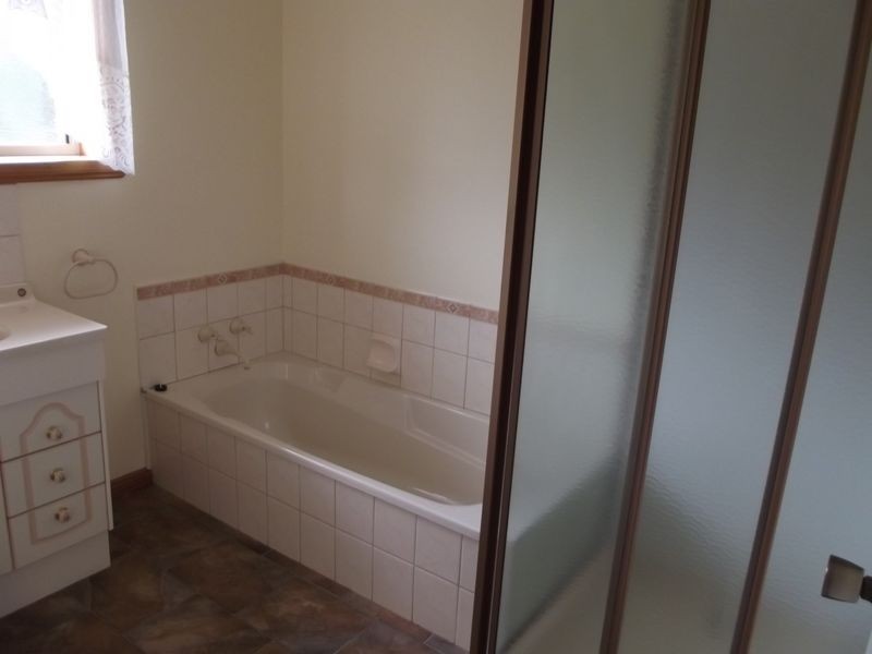 9 Luck Court, Akaroa TAS 7216