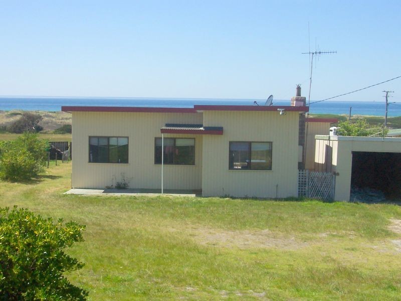 133 Scamander Avenue, Scamander TAS 7215