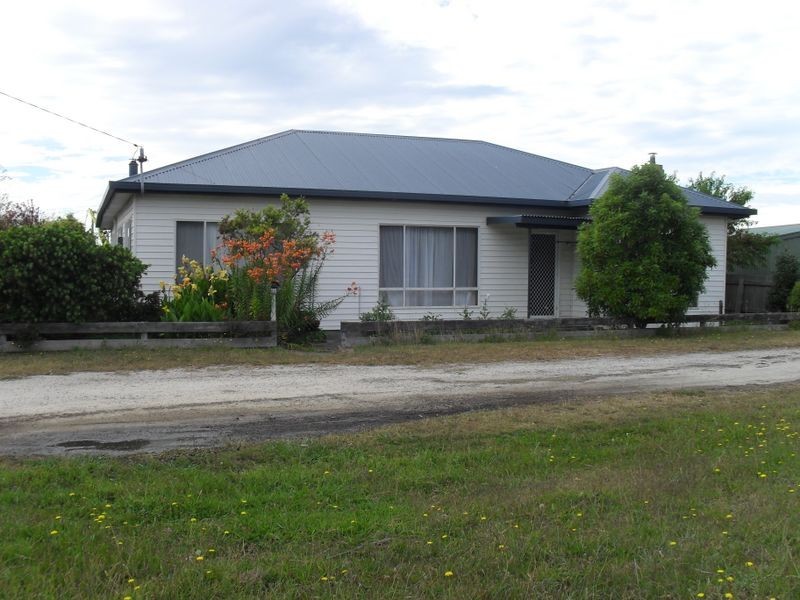22 Meda Cove Esplanade, St Helens TAS 7216