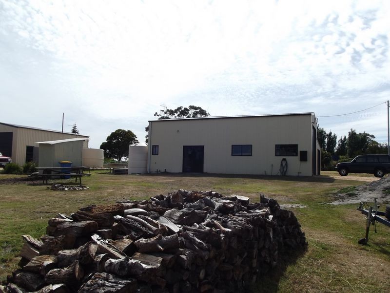 22 Bayview Avenue, Binalong Bay TAS 7216