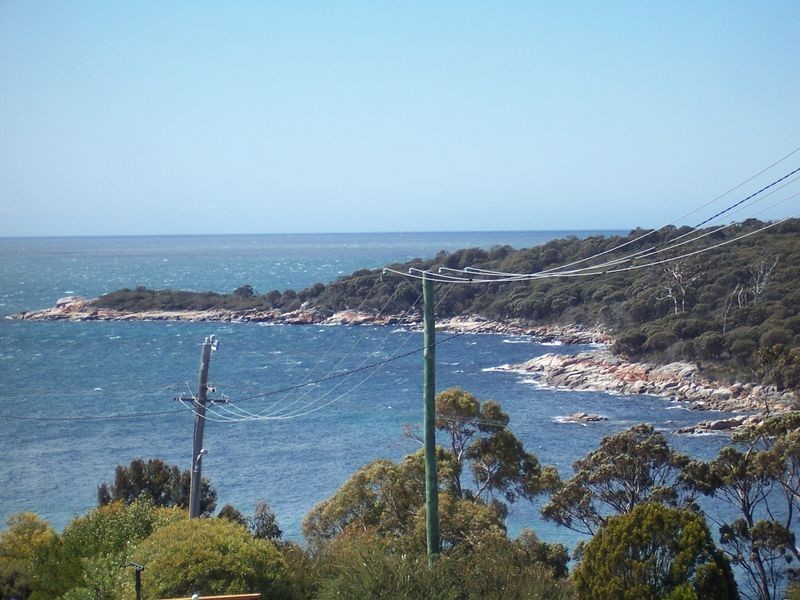 5 Andrews Court, Binalong Bay TAS 7216