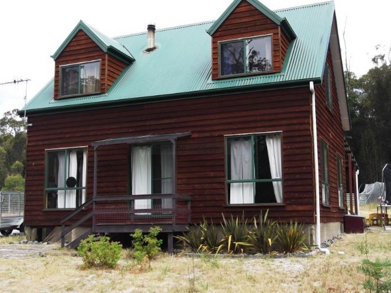51 Cleland Drive, St Helens TAS 7216