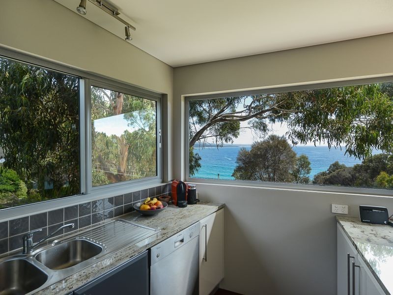 35 Highcrest Avenue, Binalong Bay TAS 7216