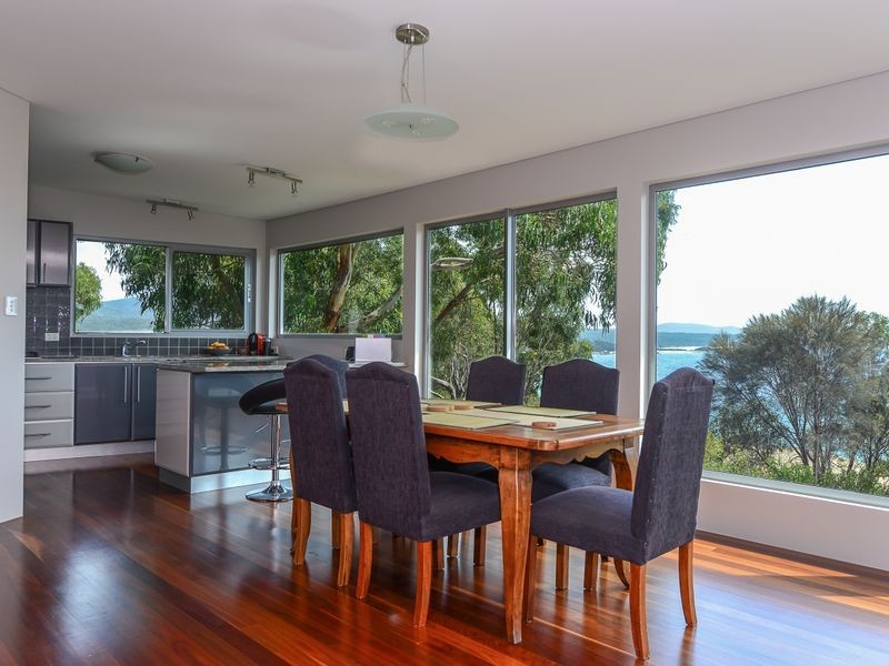 35 Highcrest Avenue, Binalong Bay TAS 7216