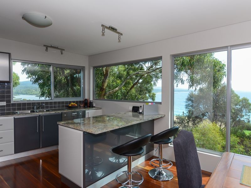 35 Highcrest Avenue, Binalong Bay TAS 7216