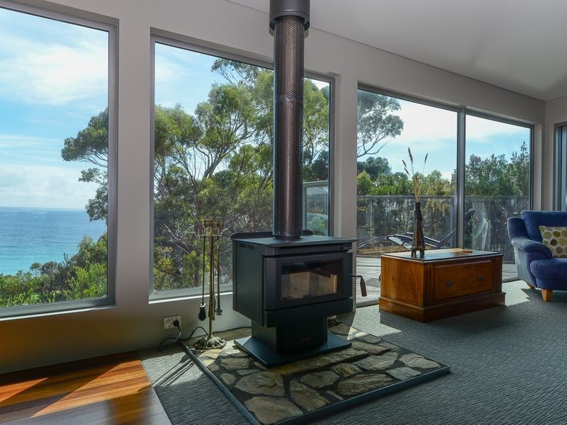 35 Highcrest Avenue, Binalong Bay TAS 7216