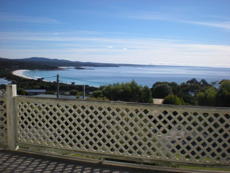11 Coffey Court, Binalong Bay TAS 7216