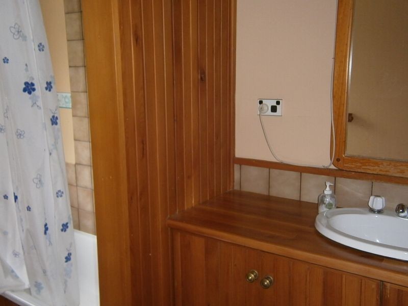 8 Cray Court, Binalong Bay TAS 7216