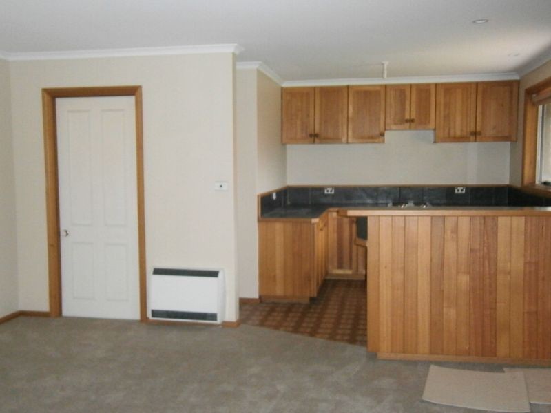 8 Cray Court, Binalong Bay TAS 7216