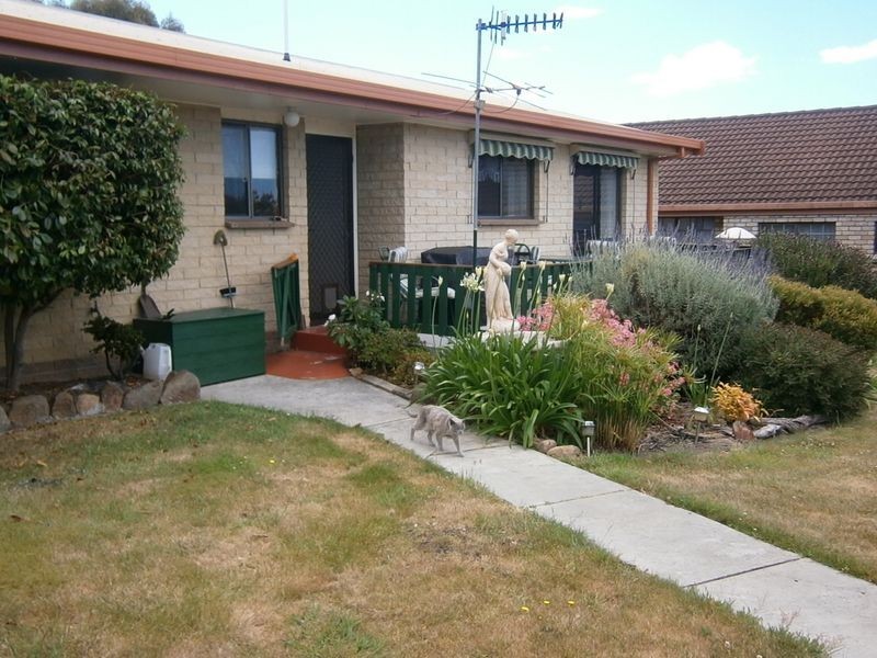 28 Erythos Grove, St Helens TAS 7216