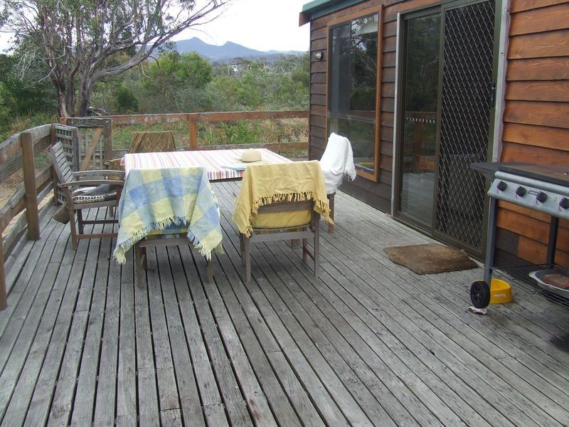 9 Dune Street, Scamander TAS 7215