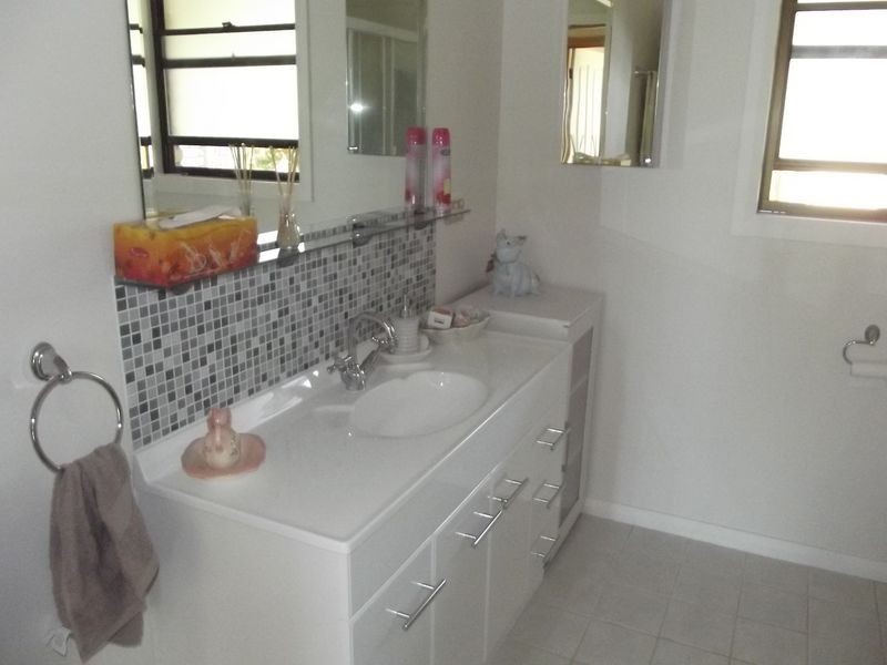 8 Nicks Close, Binalong Bay TAS 7216