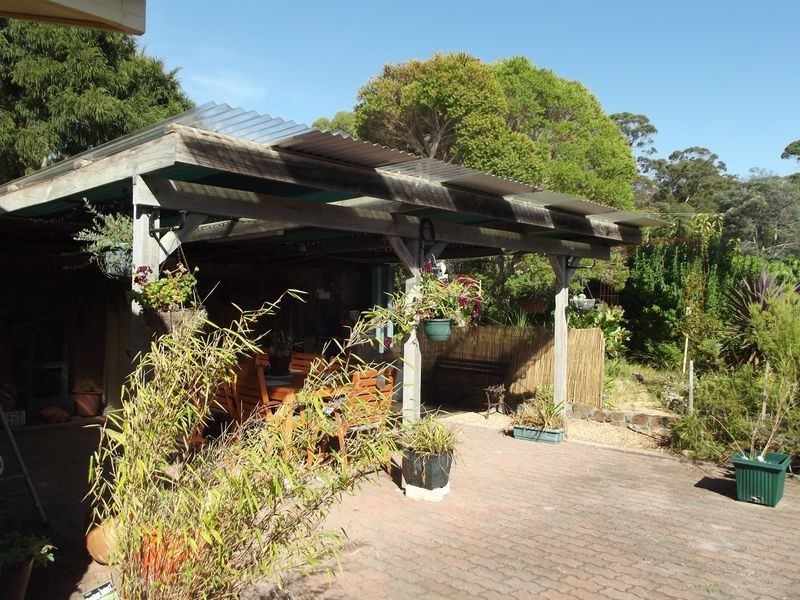 8 Nicks Close, Binalong Bay TAS 7216
