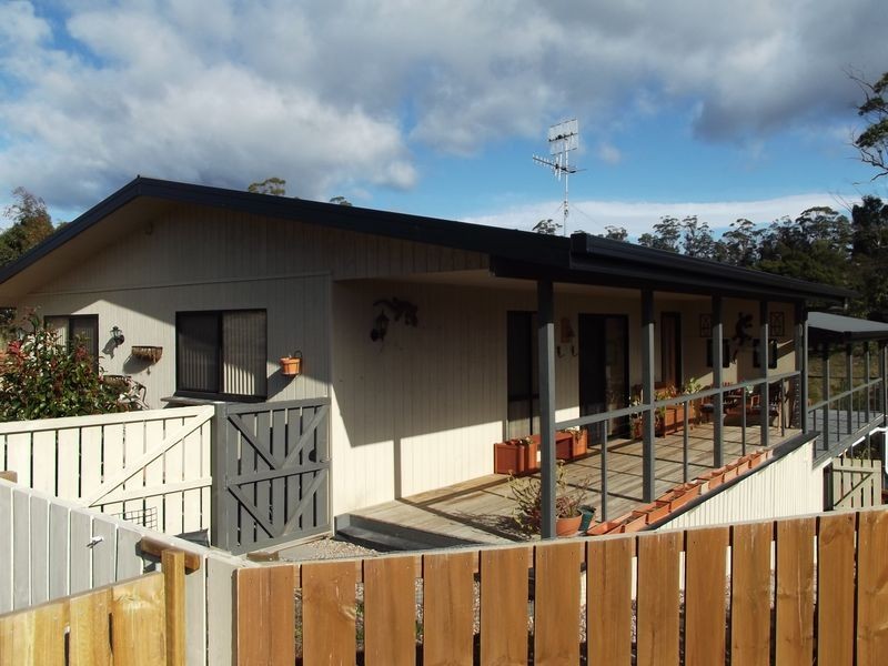 18 Susan Court, St Helens TAS 7216