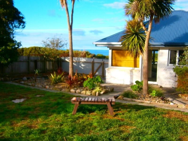 137 Tasman Highway, Beaumaris TAS 7215