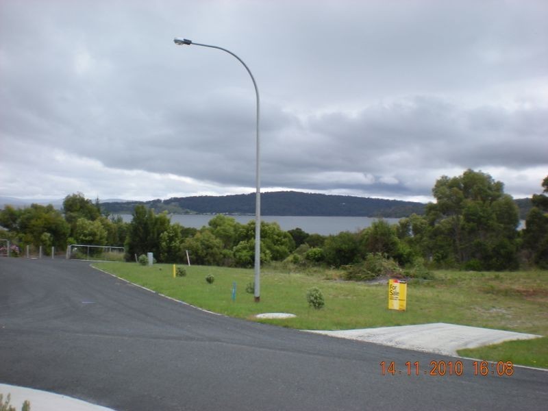 2/ Fysh Place, Akaroa TAS 7216