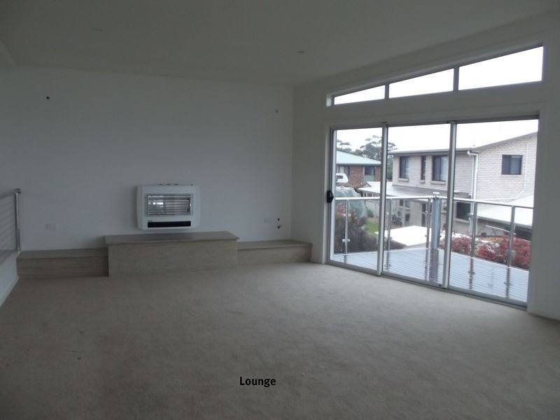 9 Treloggen Drive, Binalong Bay TAS 7216