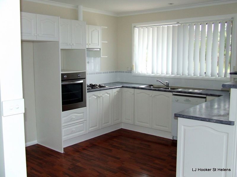 138 Scamander Avenue, Scamander TAS 7215