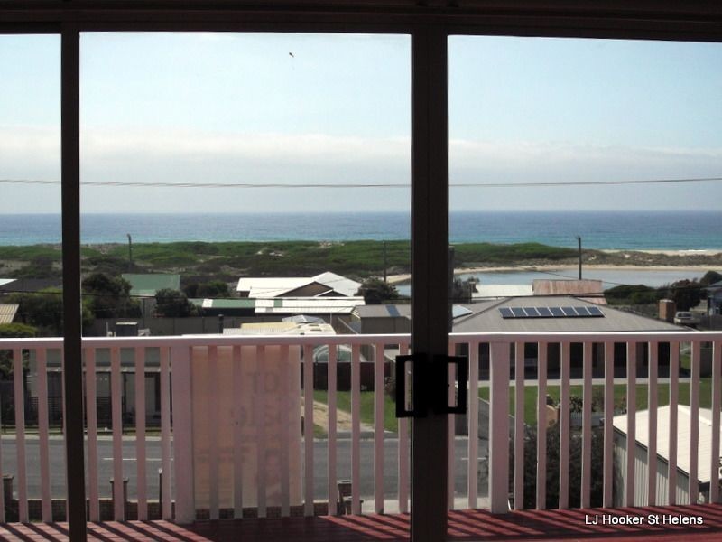 138 Scamander Avenue, Scamander TAS 7215