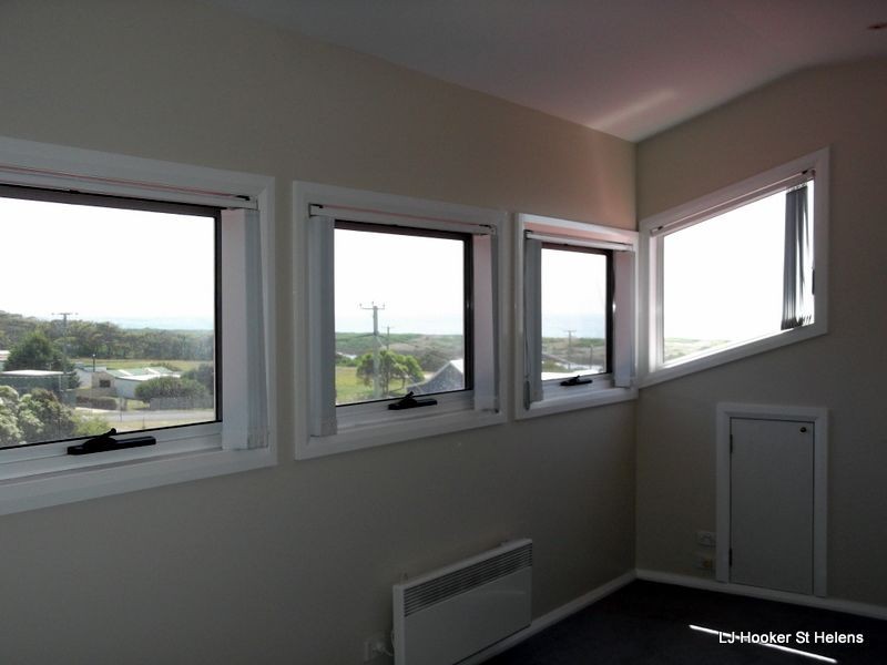 138 Scamander Avenue, Scamander TAS 7215