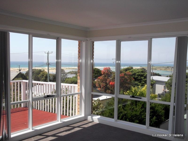 138 Scamander Avenue, Scamander TAS 7215