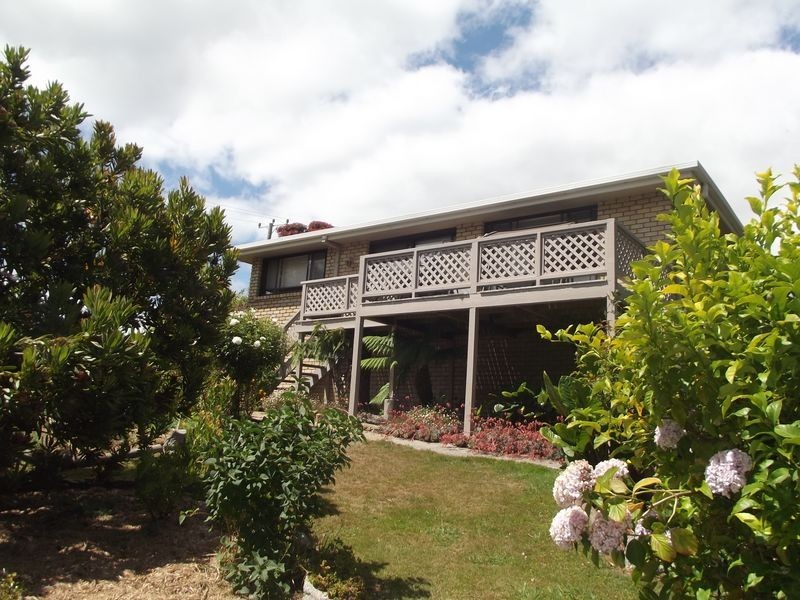 9 Falmouth Street, St Helens TAS 7216