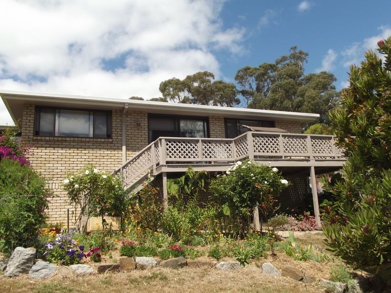 9 Falmouth Street, St Helens TAS 7216