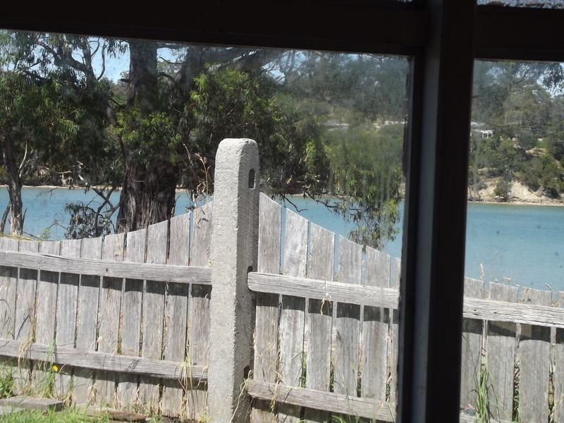 14 Medea Cove Esplanade, St Helens TAS 7216