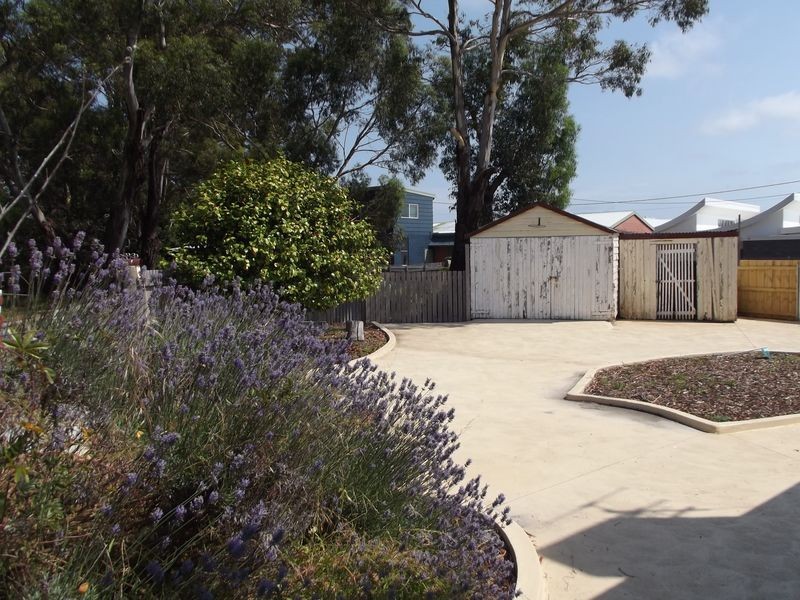14 Medea Cove Esplanade, St Helens TAS 7216
