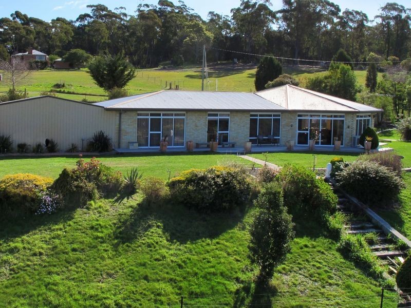25594 Tasman Highway, St Helens TAS 7216