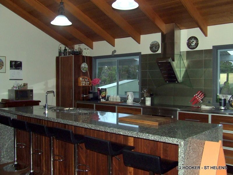 813 Reids Road, Binalong Bay TAS 7216
