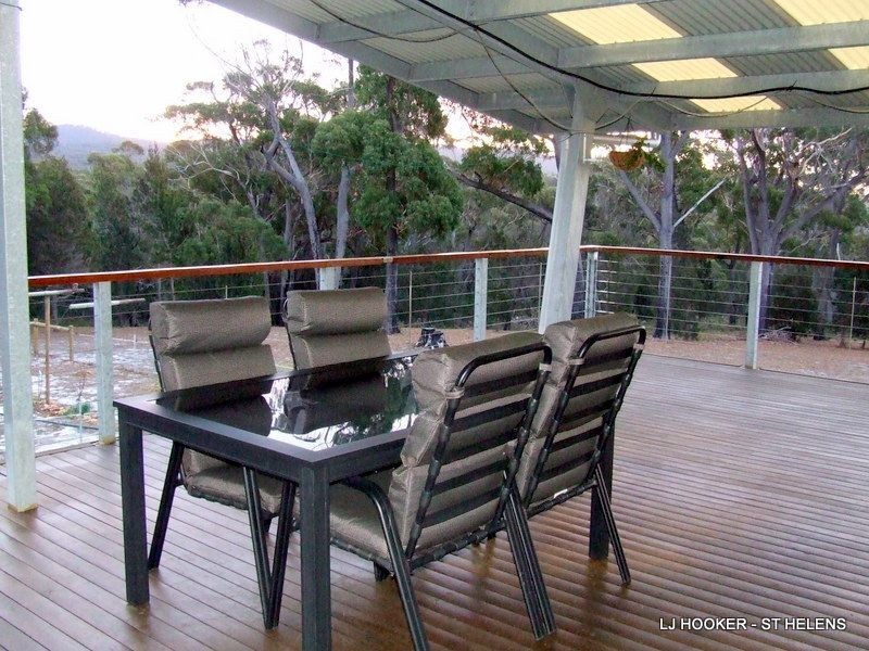 813 Reids Road, Binalong Bay TAS 7216